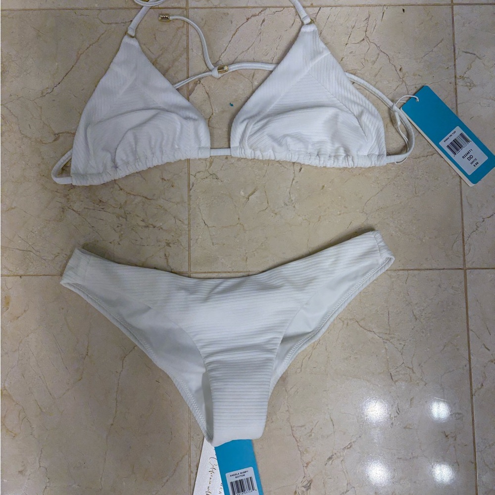 Beach Bunny White Ribbed Bikini Set